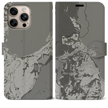 【網走（北海道）】地図柄iPhoneケース（手帳タイプ）モノトーン・iPhone 16 Plus 用