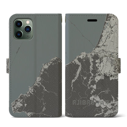 【鰺ヶ沢（青森県）】地図柄iPhoneケース（手帳タイプ）モノトーン・iPhone 11 Pro 用