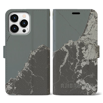 【鰺ヶ沢（青森県）】地図柄iPhoneケース（手帳タイプ）モノトーン・iPhone 13 Pro 用