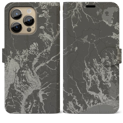 【阿寒（北海道）】地図柄iPhoneケース（手帳タイプ）モノトーン・iPhone 14 Pro Max 用