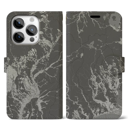 【阿寒（北海道）】地図柄iPhoneケース（手帳タイプ）モノトーン・iPhone 14 Pro 用