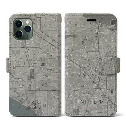 【アナハイム（アメリカ）】地図柄iPhoneケース（手帳タイプ）モノトーン・iPhone 11 Pro 用