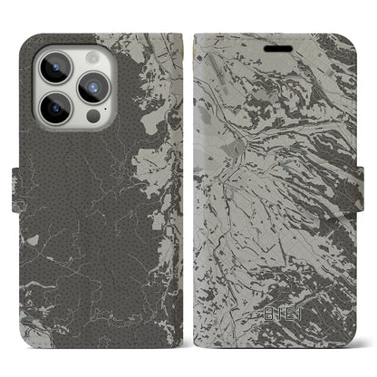 【美瑛（北海道）】地図柄iPhoneケース（手帳タイプ）モノトーン・iPhone 15 Pro 用