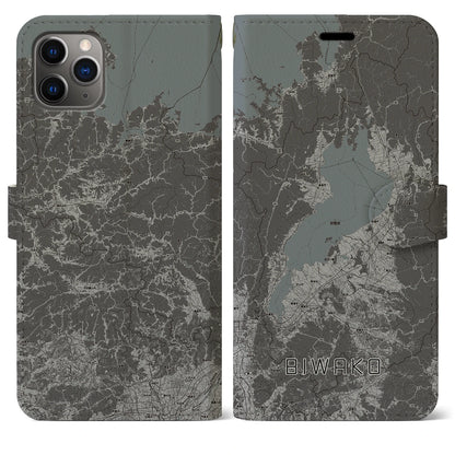 【琵琶湖2（滋賀県）】地図柄iPhoneケース（手帳タイプ）モノトーン・iPhone 11 Pro Max 用