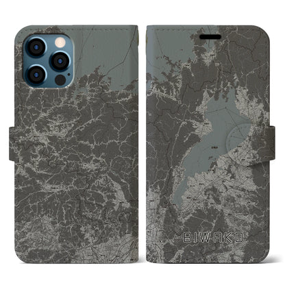 【琵琶湖2（滋賀県）】地図柄iPhoneケース（手帳タイプ）モノトーン・iPhone 12 / 12 Pro 用
