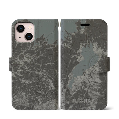 【琵琶湖2（滋賀県）】地図柄iPhoneケース（手帳タイプ）モノトーン・iPhone 13 mini 用