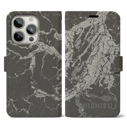 【秩父（埼玉県）】地図柄iPhoneケース（手帳タイプ）モノトーン・iPhone 15 Pro 用