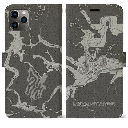 【中国勝山（岡山県）】地図柄iPhoneケース（手帳タイプ）モノトーン・iPhone 11 Pro Max 用