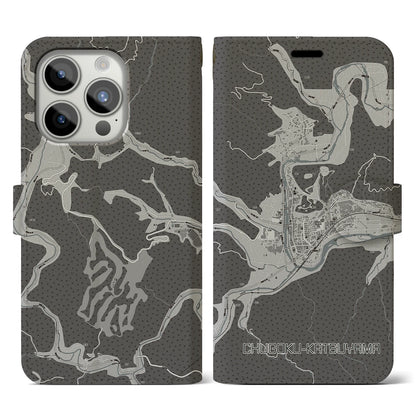 【中国勝山（岡山県）】地図柄iPhoneケース（手帳タイプ）モノトーン・iPhone 15 Pro 用