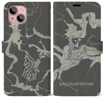 【中国勝山（岡山県）】地図柄iPhoneケース（手帳タイプ）モノトーン・iPhone 15 Plus 用