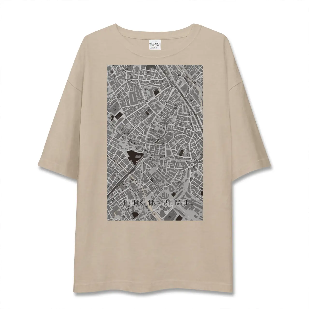 【代官山（東京都）】地図柄ビッグシルエットTシャツ