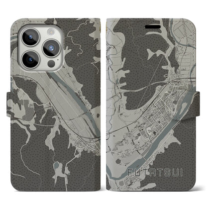 【二ツ井（秋田県）】地図柄iPhoneケース（手帳タイプ）モノトーン・iPhone 15 Pro 用