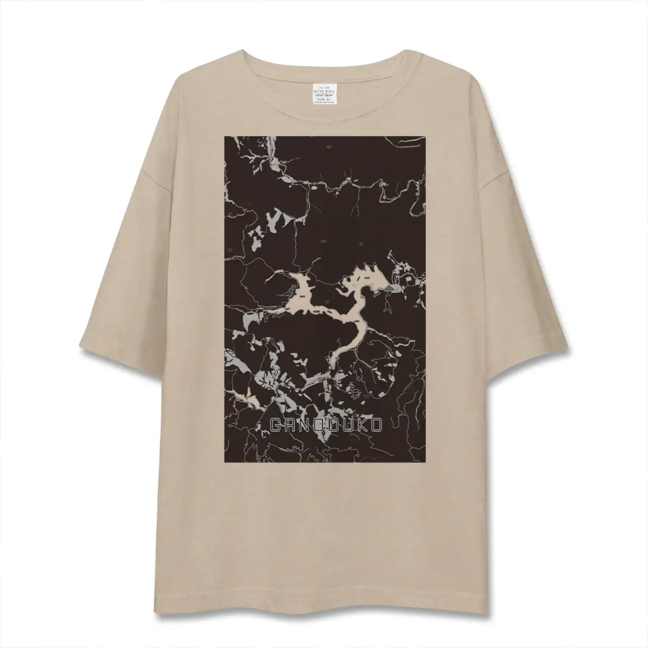 【岩洞湖（岩手県）】地図柄ビッグシルエットTシャツ