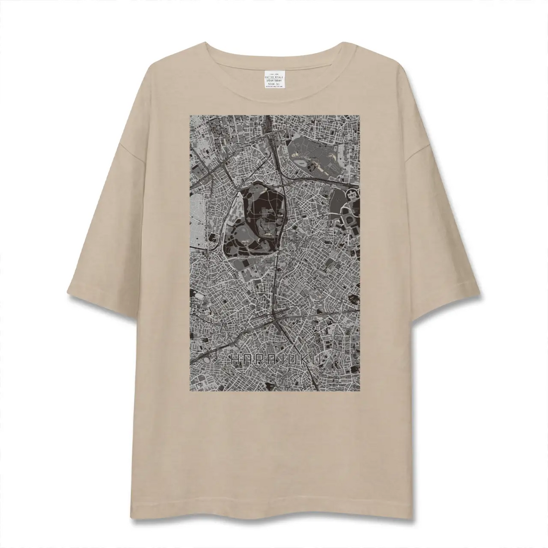 【原宿（東京都）】地図柄ビッグシルエットTシャツ