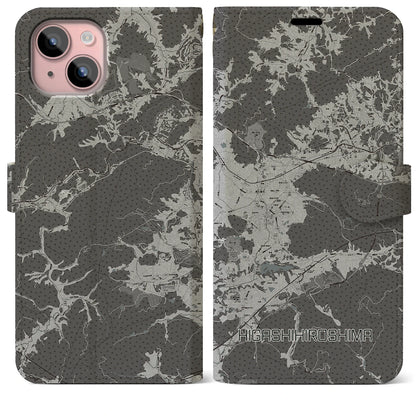 【東広島（広島県）】地図柄iPhoneケース（手帳タイプ）モノトーン・iPhone 15 Plus 用