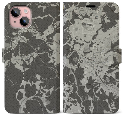 【伊集院（鹿児島県）】地図柄iPhoneケース（手帳タイプ）モノトーン・iPhone 15 Plus 用