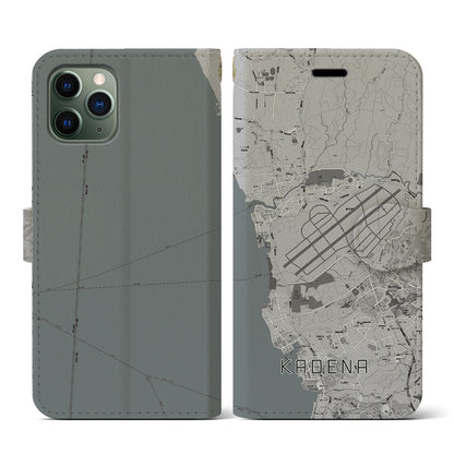 【嘉手納（沖縄県）】地図柄iPhoneケース（手帳タイプ）モノトーン・iPhone 11 Pro 用