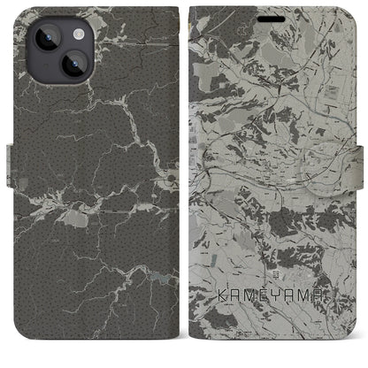 【亀山（三重県）】地図柄iPhoneケース（手帳タイプ）モノトーン・iPhone 14 Plus 用