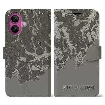 【勝浦（千葉県）】地図柄iPhoneケース（手帳タイプ）モノトーン・iPhone 16 Pro 用