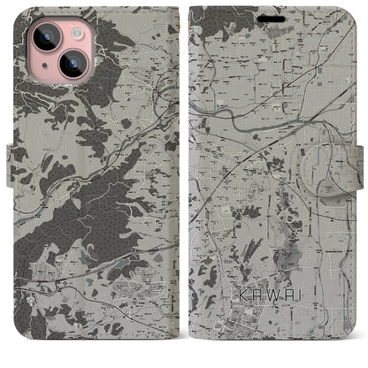 【河合（奈良県）】地図柄iPhoneケース（手帳タイプ）モノトーン・iPhone 15 Plus 用