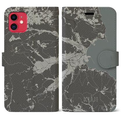 【久慈（岩手県）】地図柄iPhoneケース（手帳タイプ）モノトーン・iPhone 11 用