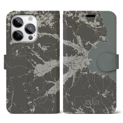 【久慈（岩手県）】地図柄iPhoneケース（手帳タイプ）モノトーン・iPhone 14 Pro 用