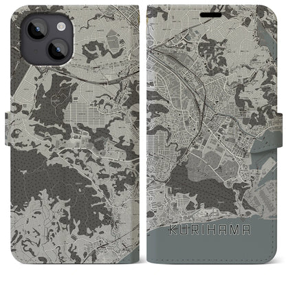 【久里浜（神奈川県）】地図柄iPhoneケース（手帳タイプ）モノトーン・iPhone 14 Plus 用