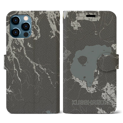 【屈斜路湖（北海道）】地図柄iPhoneケース（手帳タイプ）モノトーン・iPhone 12 / 12 Pro 用