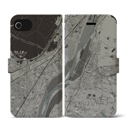 【樟葉（大阪府）】地図柄iPhoneケース（手帳タイプ）モノトーン・iPhone SE（第3 / 第2世代） / 8 / 7 / 6s / 6 用