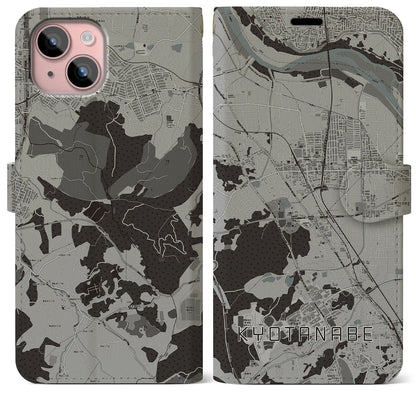 【京田辺（京都府）】地図柄iPhoneケース（手帳タイプ）モノトーン・iPhone 15 Plus 用