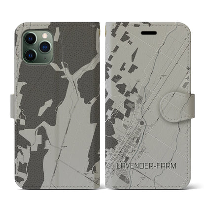 【ラベンダー畑（北海道）】地図柄iPhoneケース（手帳タイプ）モノトーン・iPhone 11 Pro 用
