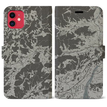 【真備（岡山県）】地図柄iPhoneケース（手帳タイプ）モノトーン・iPhone 11 用
