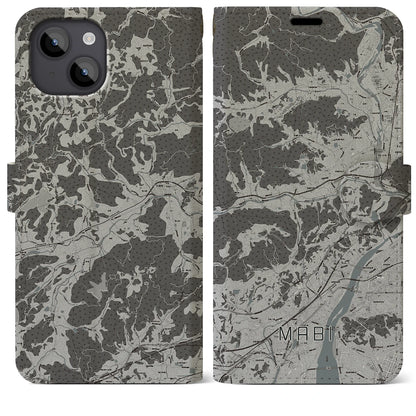 【真備（岡山県）】地図柄iPhoneケース（手帳タイプ）モノトーン・iPhone 14 Plus 用