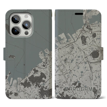 【丸亀（香川県）】地図柄iPhoneケース（手帳タイプ）モノトーン・iPhone 15 Pro 用