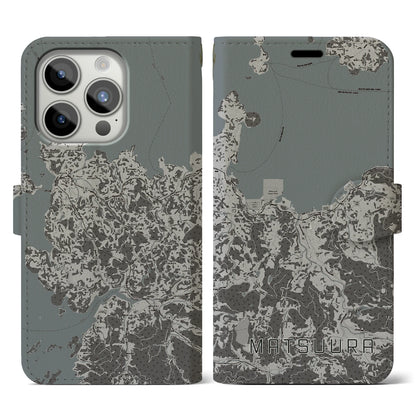 【松浦（長崎県）】地図柄iPhoneケース（手帳タイプ）モノトーン・iPhone 15 Pro 用