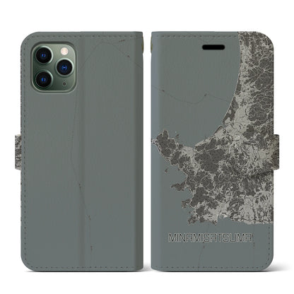 【南さつま（鹿児島県）】地図柄iPhoneケース（手帳タイプ）モノトーン・iPhone 11 Pro 用