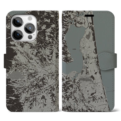 【三沢（青森県）】地図柄iPhoneケース（手帳タイプ）モノトーン・iPhone 14 Pro 用