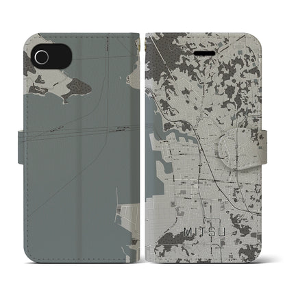 【三津（愛媛県）】地図柄iPhoneケース（手帳タイプ）モノトーン・iPhone SE（第3 / 第2世代） / 8 / 7 / 6s / 6 用