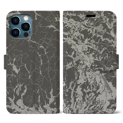 【溝辺（鹿児島県）】地図柄iPhoneケース（手帳タイプ）モノトーン・iPhone 12 / 12 Pro 用