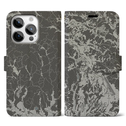 【溝辺（鹿児島県）】地図柄iPhoneケース（手帳タイプ）モノトーン・iPhone 14 Pro 用