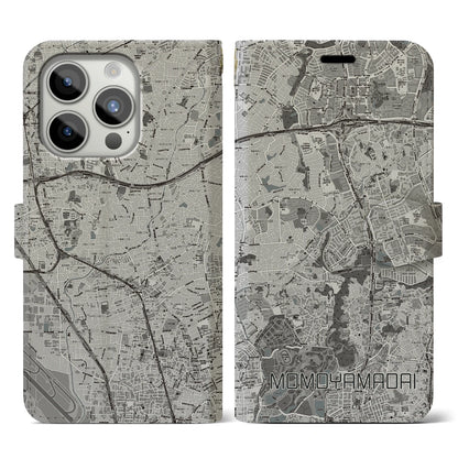 【桃山台（大阪府）】地図柄iPhoneケース（手帳タイプ）モノトーン・iPhone 15 Pro 用