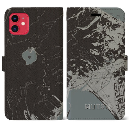 【むつ（青森県）】地図柄iPhoneケース（手帳タイプ）モノトーン・iPhone 11 用