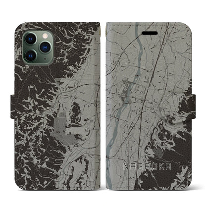 【長岡（新潟県）】地図柄iPhoneケース（手帳タイプ）モノトーン・iPhone 11 Pro 用