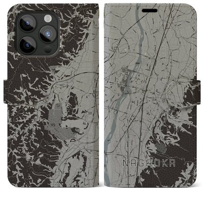 【長岡（新潟県）】地図柄iPhoneケース（手帳タイプ）モノトーン・iPhone 15 Pro Max 用