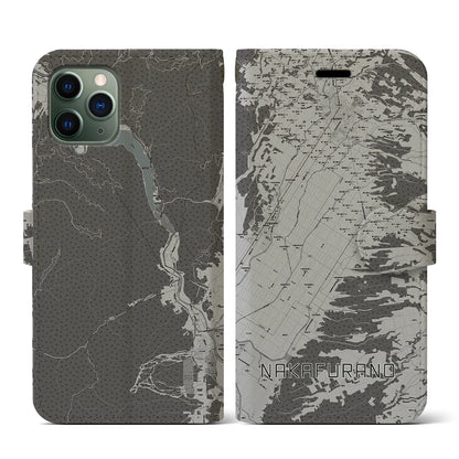 【中富良野（北海道）】地図柄iPhoneケース（手帳タイプ）モノトーン・iPhone 11 Pro 用