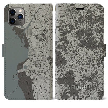 【南関（熊本県）】地図柄iPhoneケース（手帳タイプ）モノトーン・iPhone 11 Pro Max 用