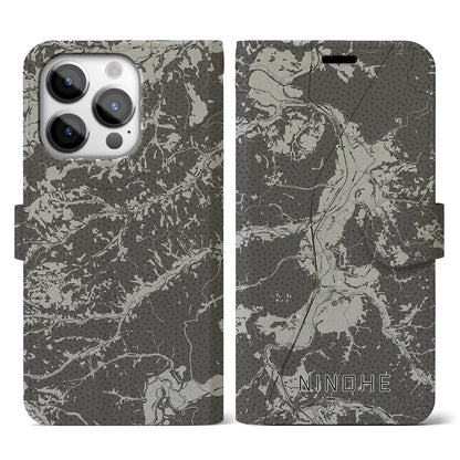 【二戸（岩手県）】地図柄iPhoneケース（手帳タイプ）モノトーン・iPhone 14 Pro 用