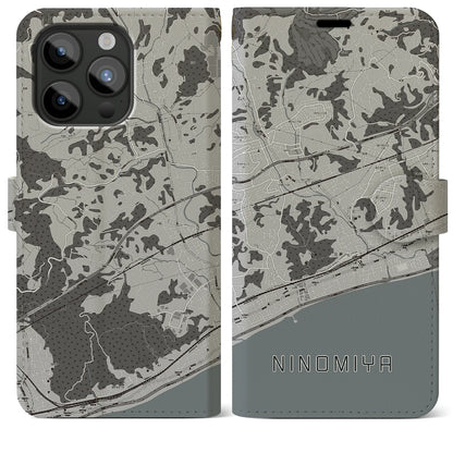 【二宮（神奈川県）】地図柄iPhoneケース（手帳タイプ）モノトーン・iPhone 15 Pro Max 用