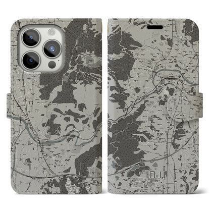 【王寺（奈良県）】地図柄iPhoneケース（手帳タイプ）モノトーン・iPhone 15 Pro 用