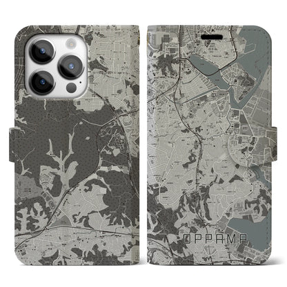 【追浜（神奈川県）】地図柄iPhoneケース（手帳タイプ）モノトーン・iPhone 14 Pro 用